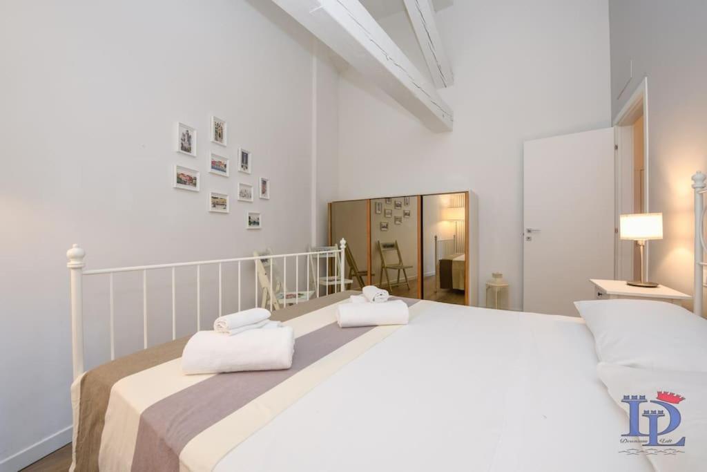 Ferienwohnung Desenzanoloft Peler Desenzano del Garda Exterior foto